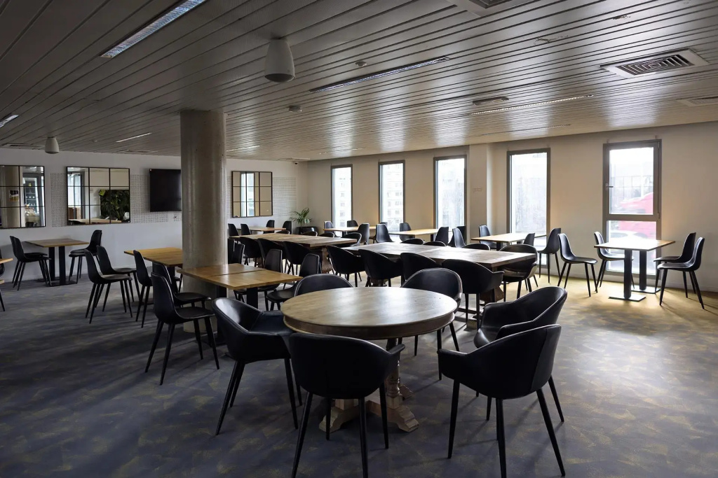 Отель Lodge In Paris 13
