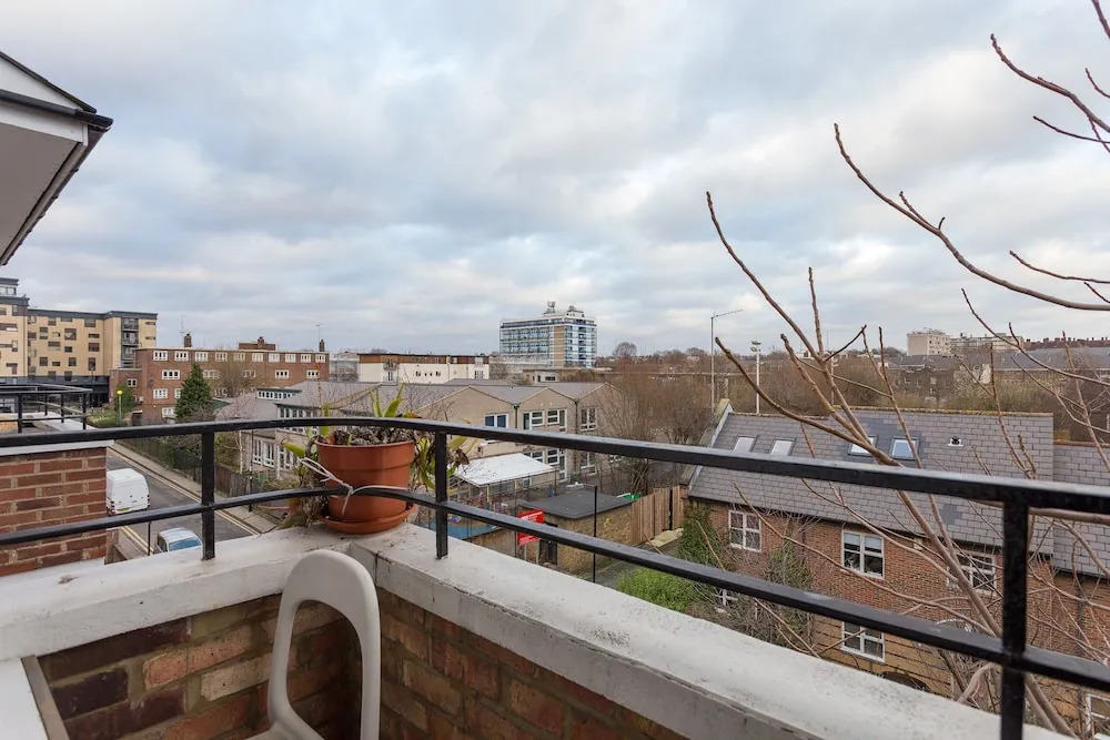 Spacious Flat Minutes from Kings Cross