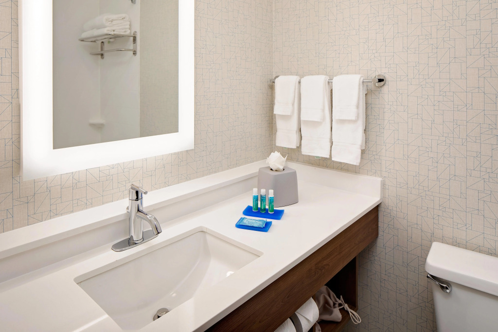 Holiday Inn Express Harrisburg East by IHG