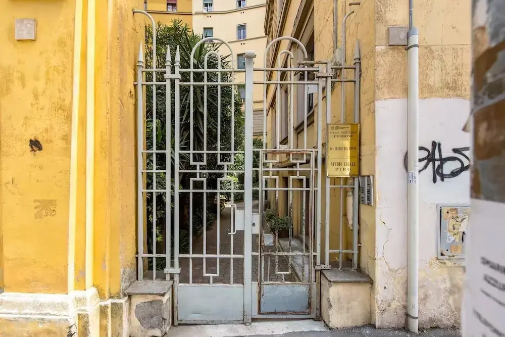 Roma private rooms Vatican City