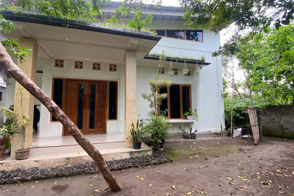 Hotel O Kebun Manis Homestay Near Lapangan Bola Volly Batu Kumbung