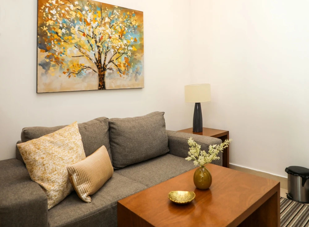 Zimmer Suites