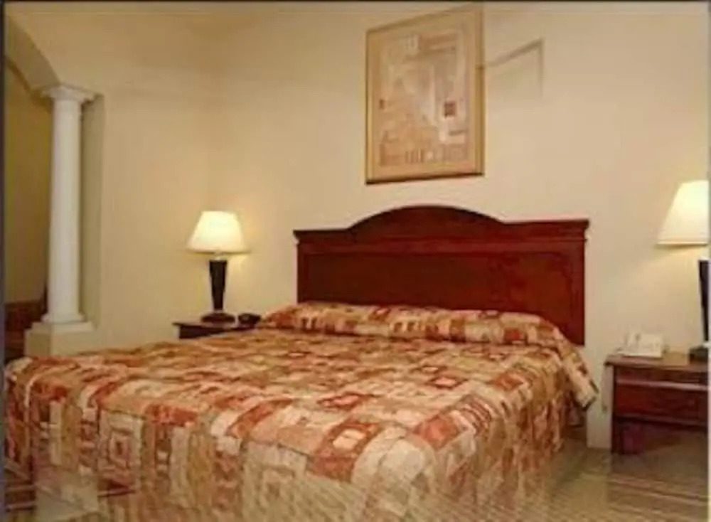 HiWay Inn Express