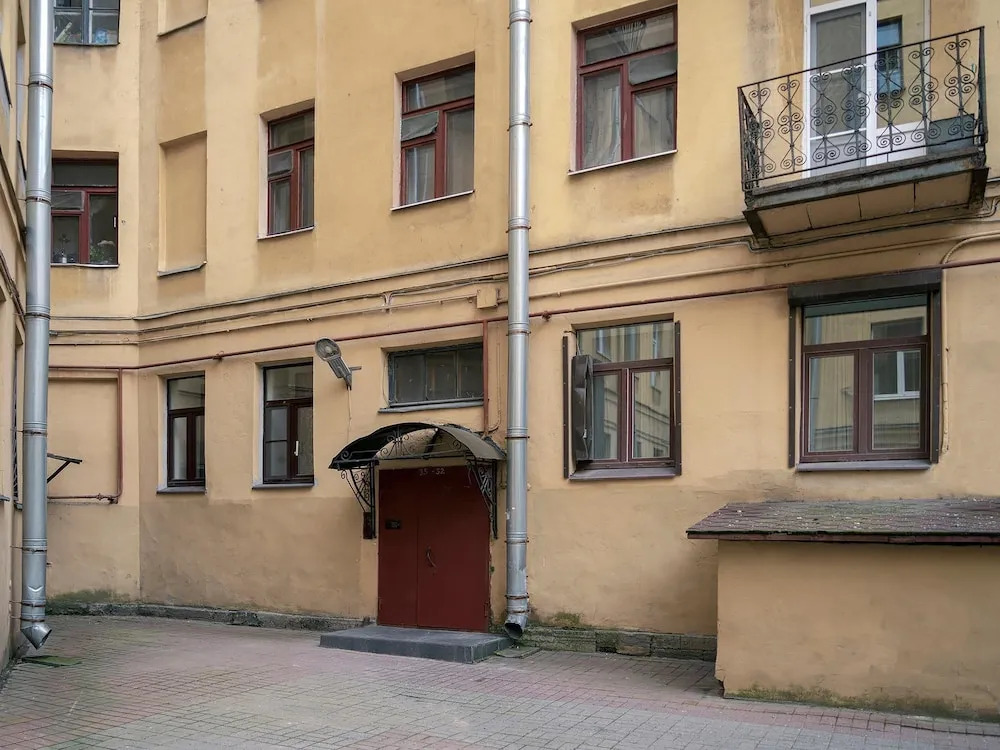 Friends apartment on Griboedova 27