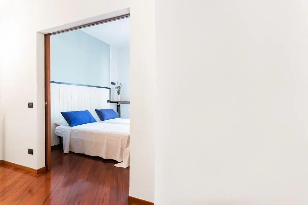 MyHomeInComo - Santa Chiara Apartment