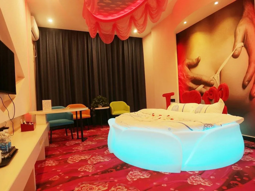 Mengda Holiday Hotel