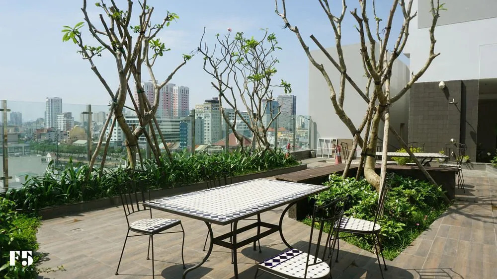 F5 Saigon Luxury Studio