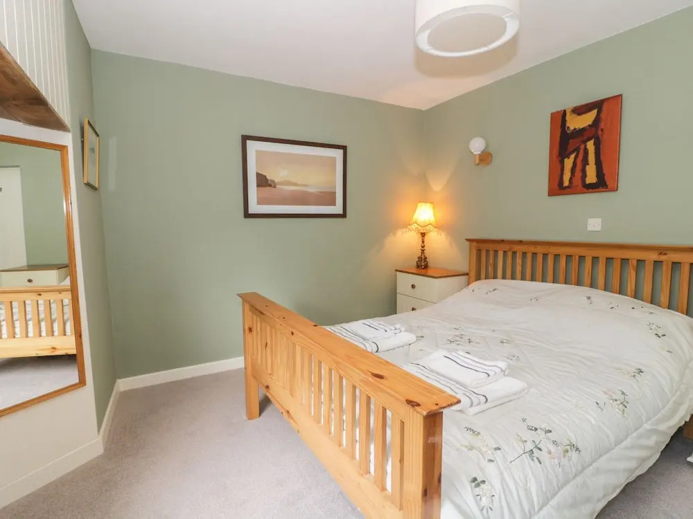 2 Beachtop Court Apartments