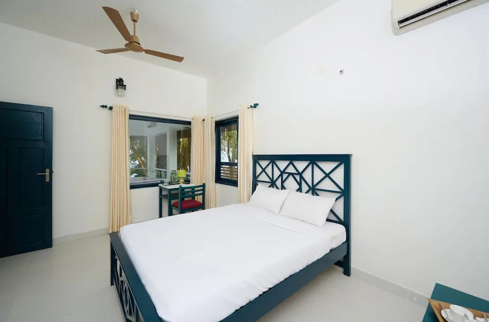 Seclude by the Lake, Alleppey