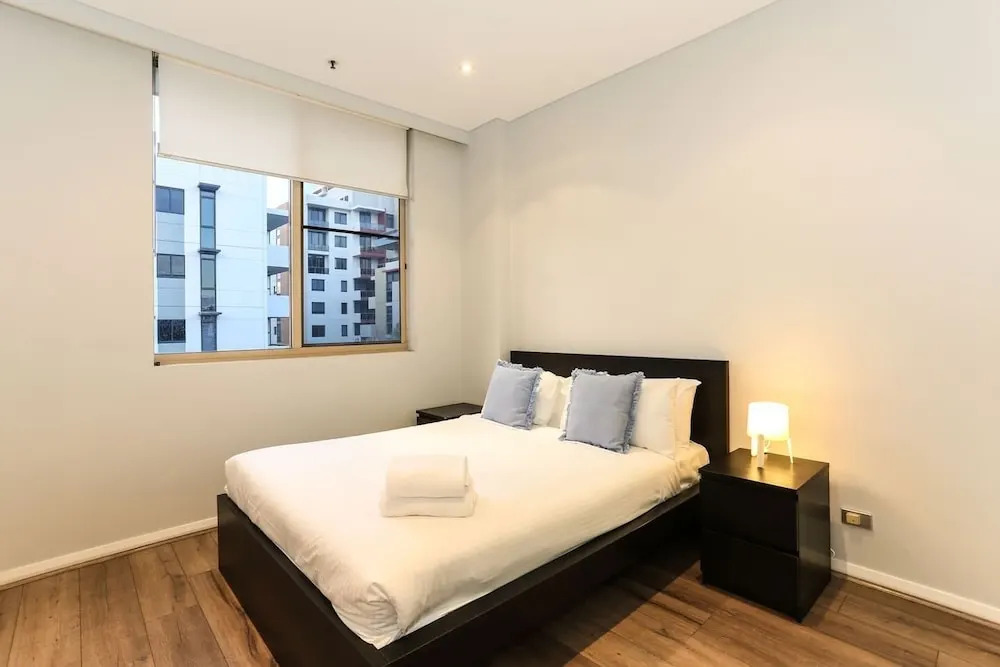 Beautiful home 2beds Apt @Waterloo-Close to CBD