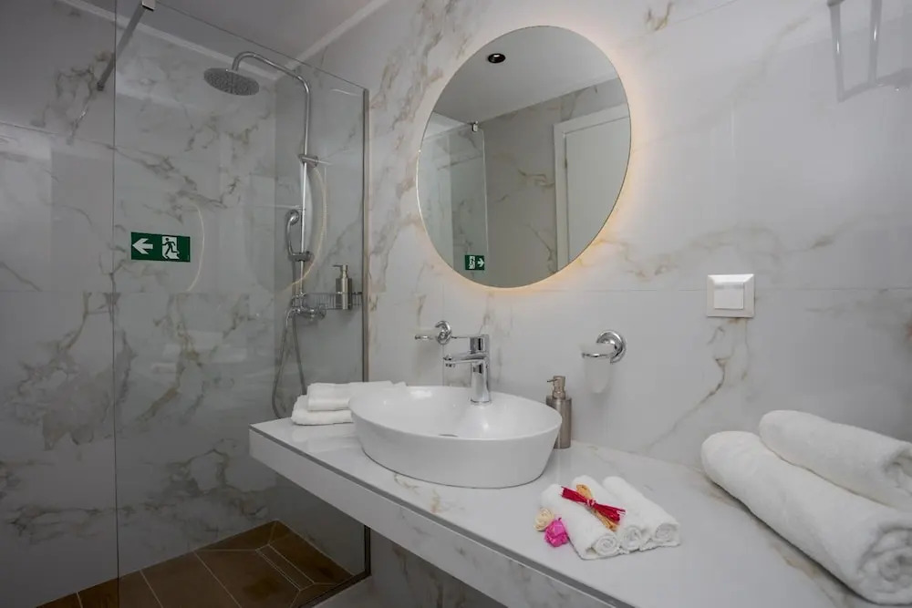 Myra Mare Suites by Estia