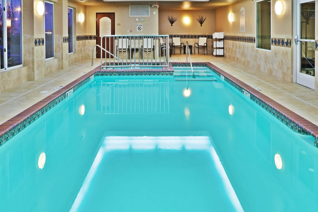 Comfort Inn & Suites Miami - Route 66