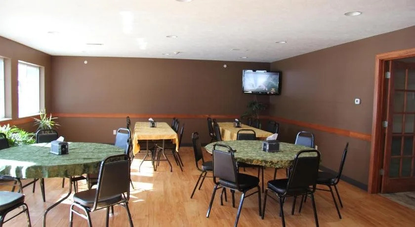 Green Acres Hotel