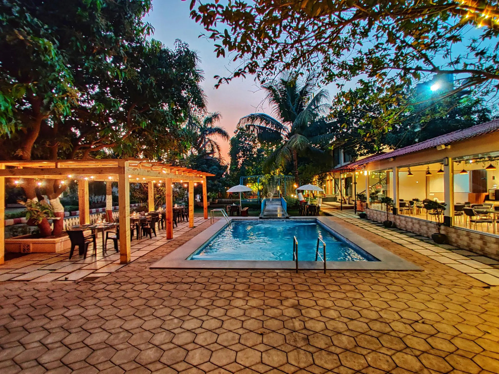 Pushp Vatika Resort & Lawns