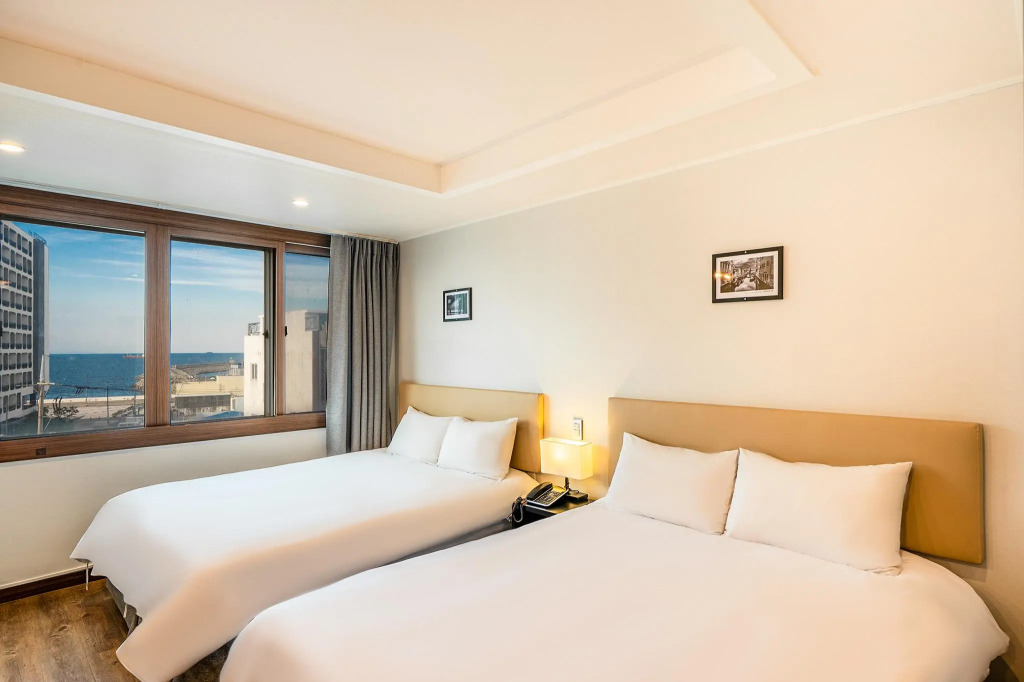 Check Inn Hotel Jeju