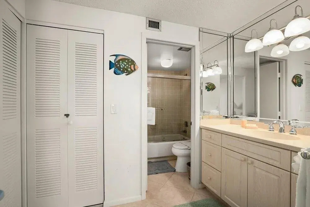 Seaview Private Home #63532 2 Bedrooms 2 Bathrooms Home