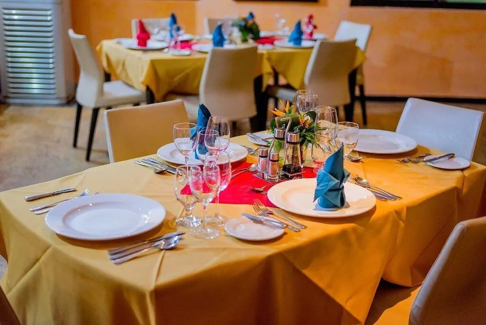 Premium Hotel & Suites by Victoria Inn