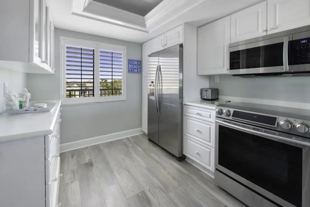 Loggerhead 314 2 Bedroom Condo by RedAwning