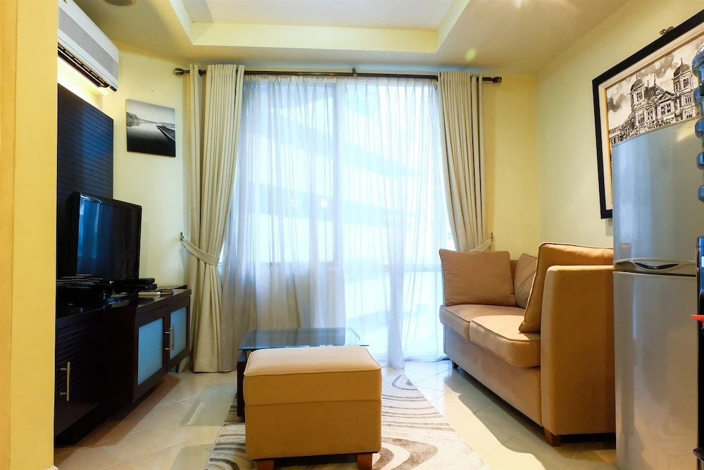 Exclusive 1 Bedroom Batavia Apartment by Travelio