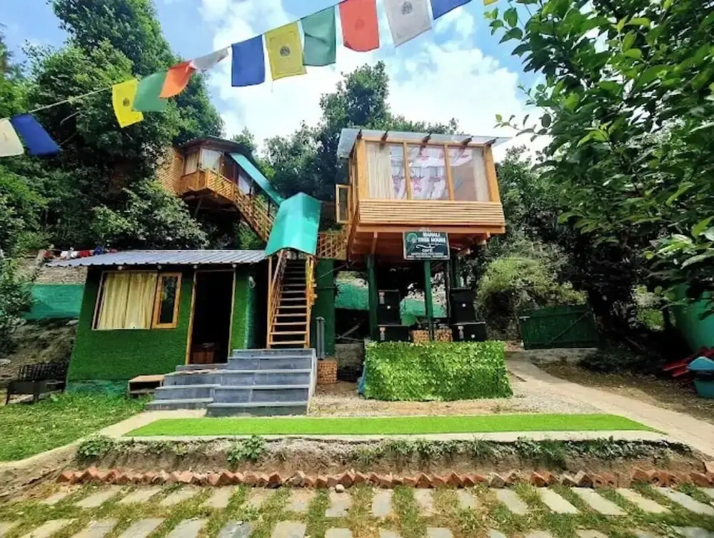 Manali Treehouse And Cafe