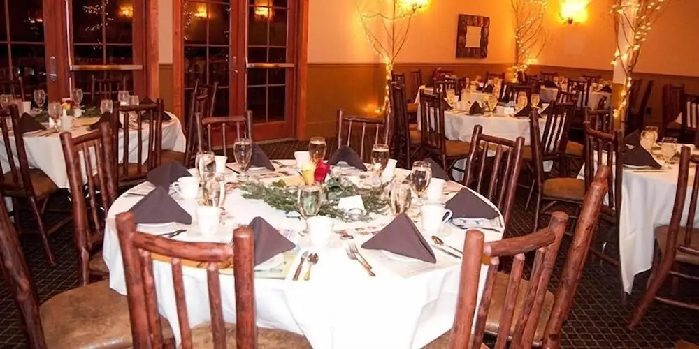 Woodstock Inn, Station and Brewery