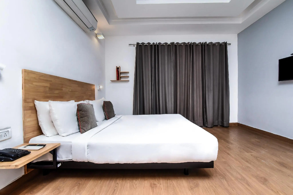 Super Townhouse Sector 49 Sohna Road