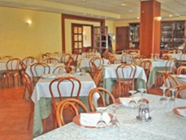 Salaria Hotel