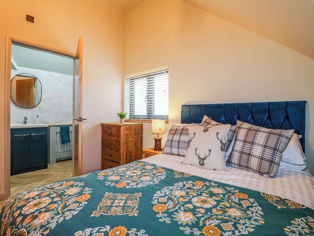 The Oak Room - Windmill Country Retreats