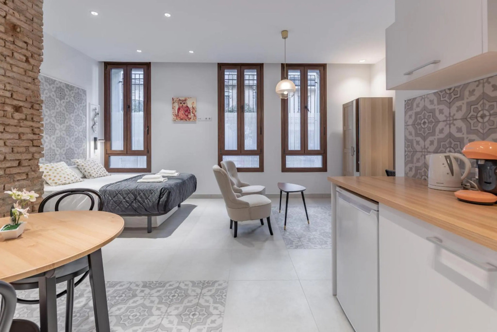 Room close to City Centre