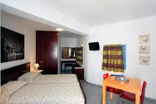 Stegadi Apartments Sikinos