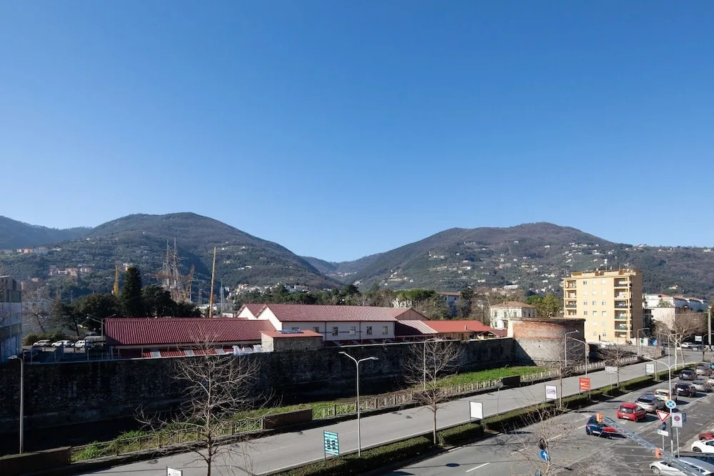 Rent Rooms La Spezia