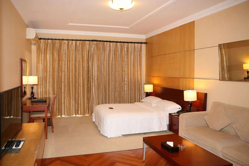 Chateau Star River Apartment