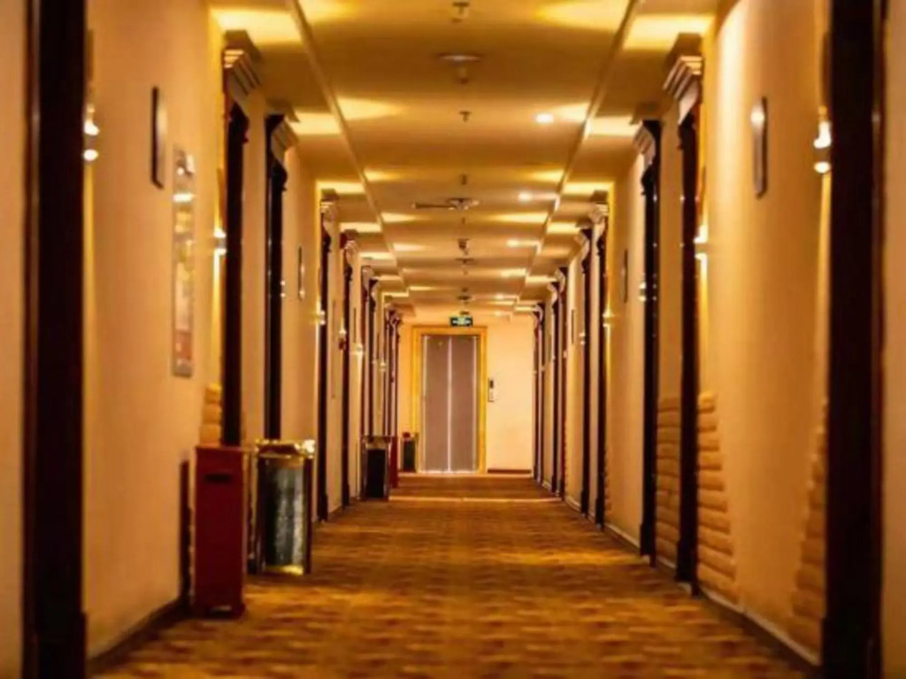Royal Hotel