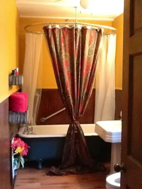 The Lucky Penny Lodge