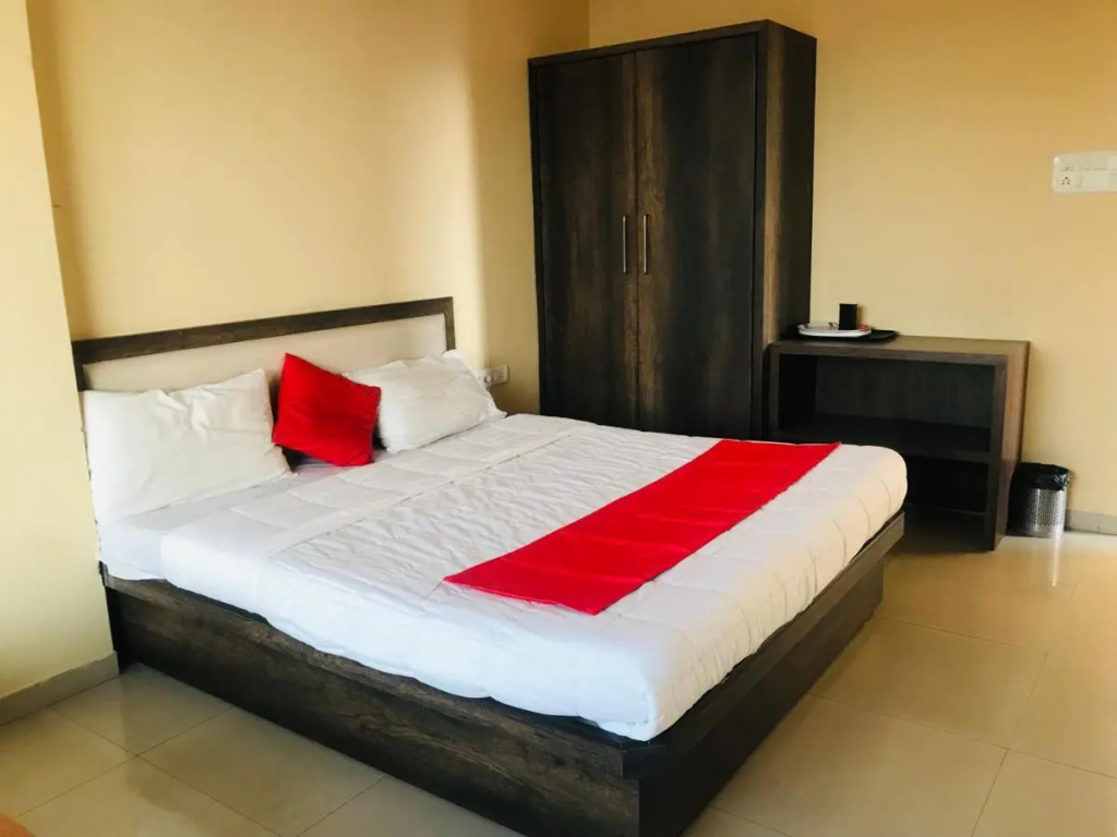 OYO 26603 Hotel Prakash International