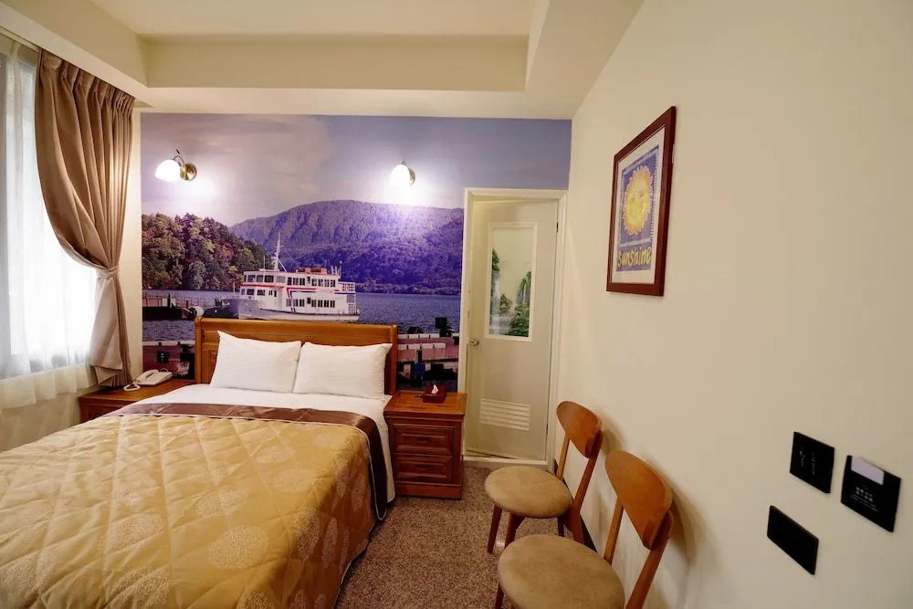 Lucky Hotel