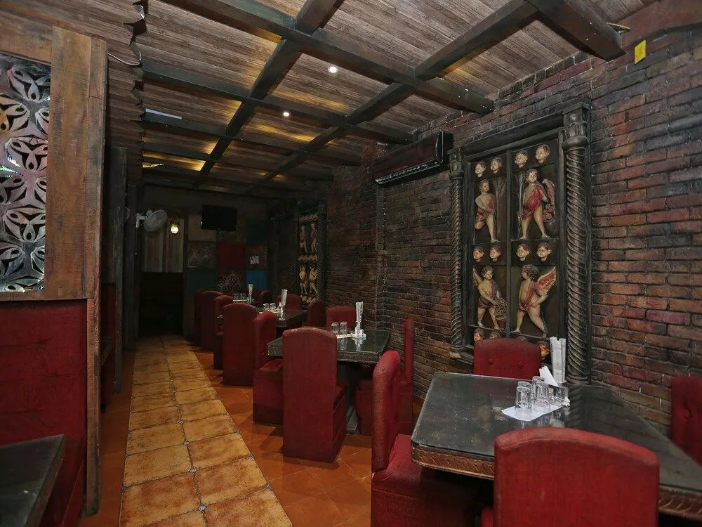 Oyo 18362 Hotel Jai Maa Durga