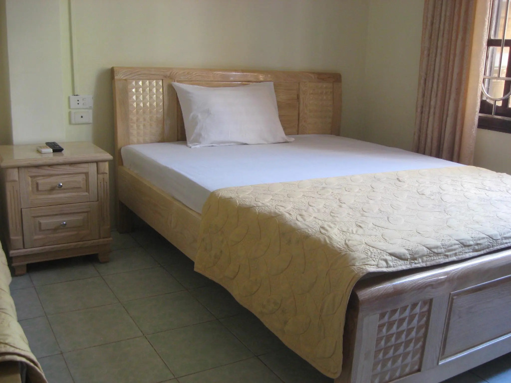 Ho Tay Hotel