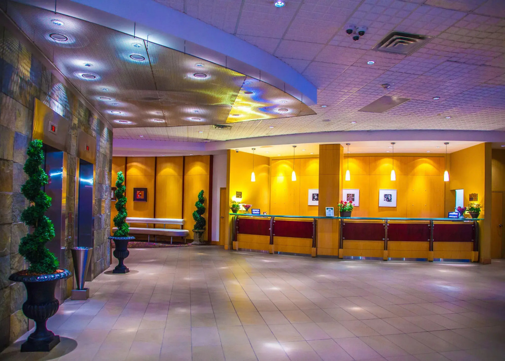 iHOTEL & Conference Centre Red Deer