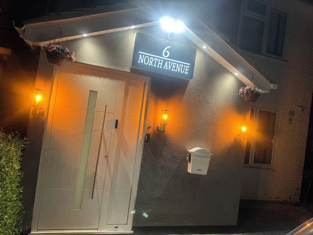 Heathrow Garden Lodge