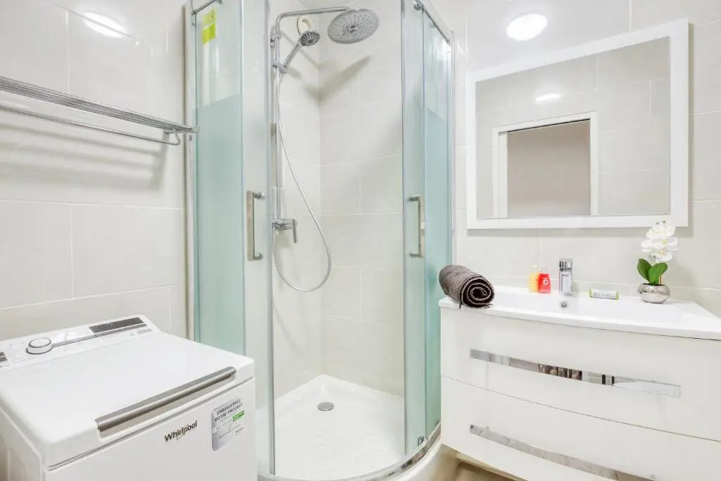 Studio cosy et lumineux Portes de Paris (5’ du métro)