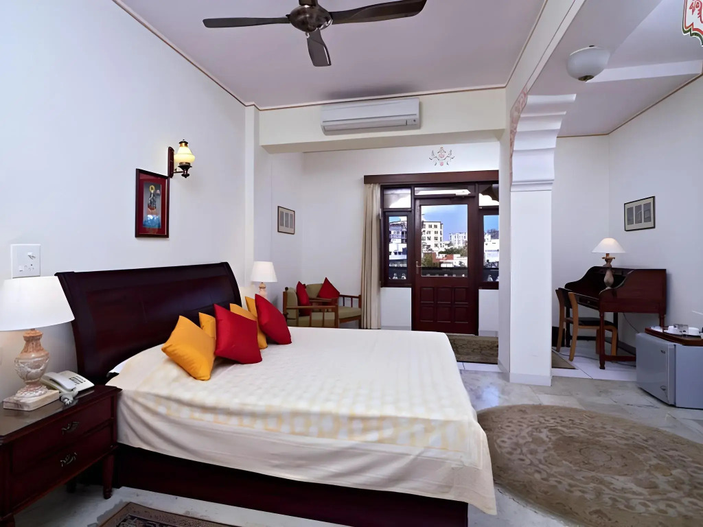 Hotel Meghniwas