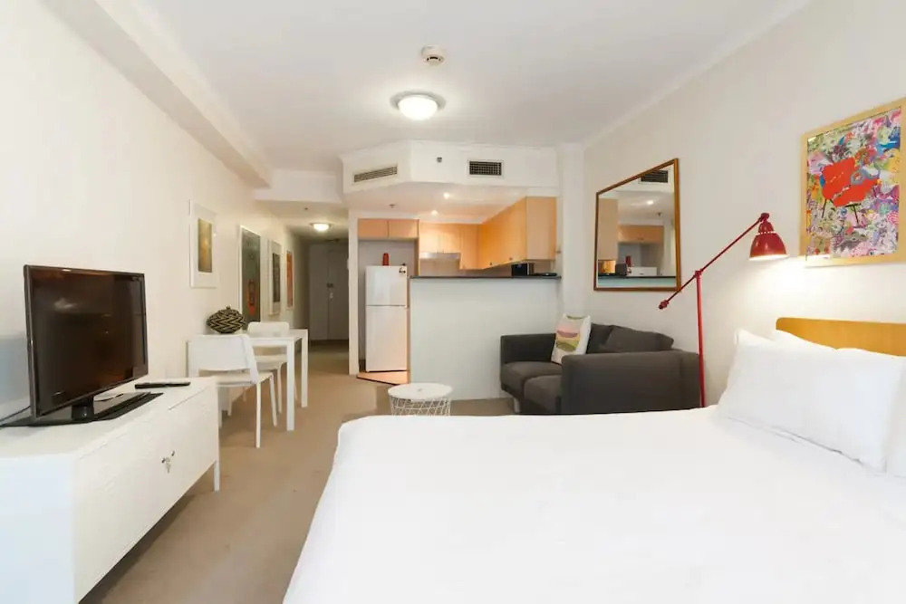 Amazing Studio with Pool in Central Sydney