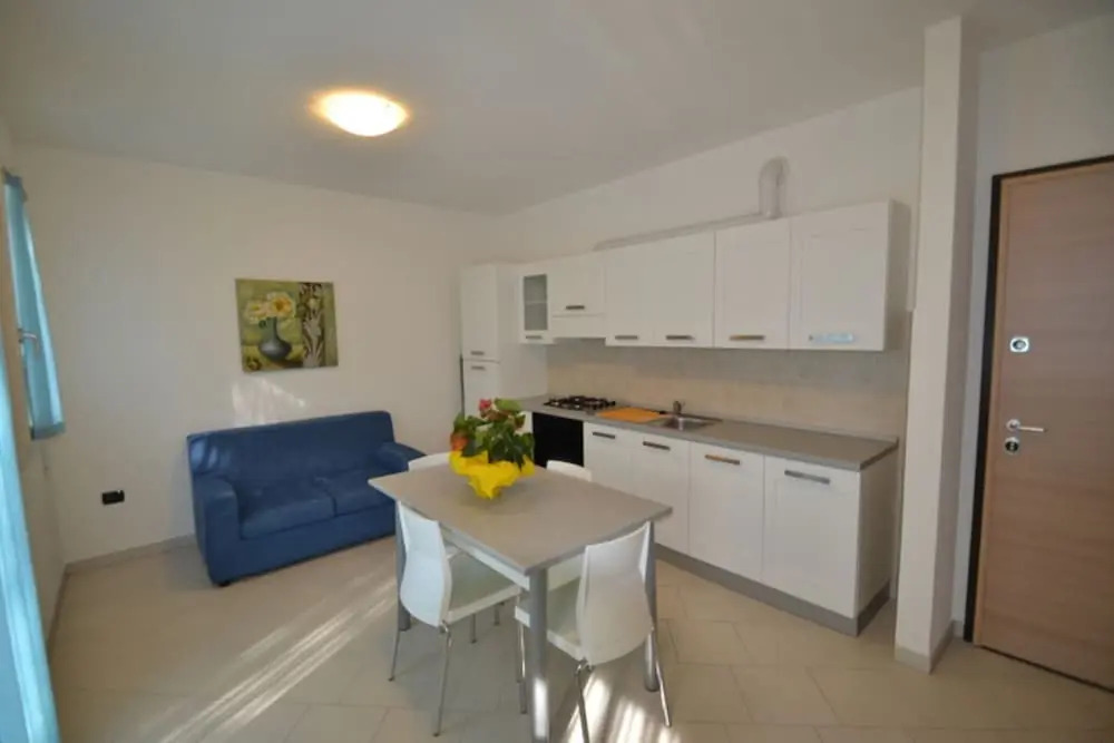 Modern Downtown Flat Near the Beach