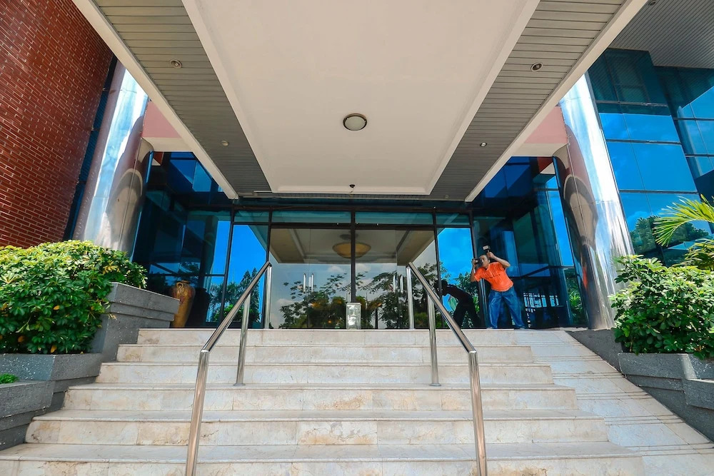Airy Batununggal Soekarno Hatta 452A Bandung