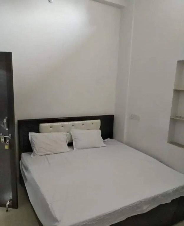 Hari Guest House by OYO Rooms