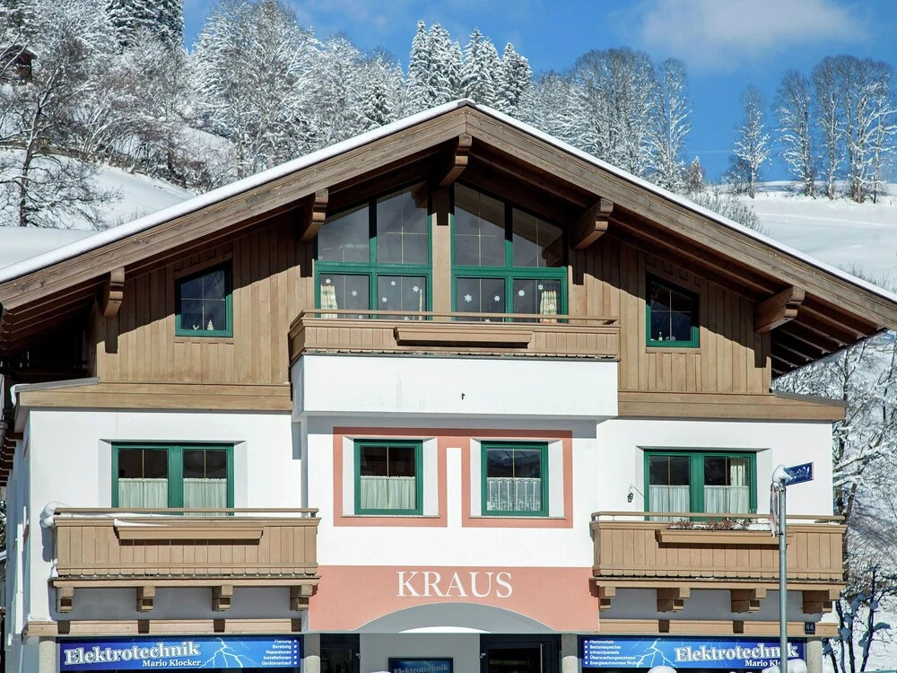Alluring Apartment With Ski Storage,balcony,heating, Parking