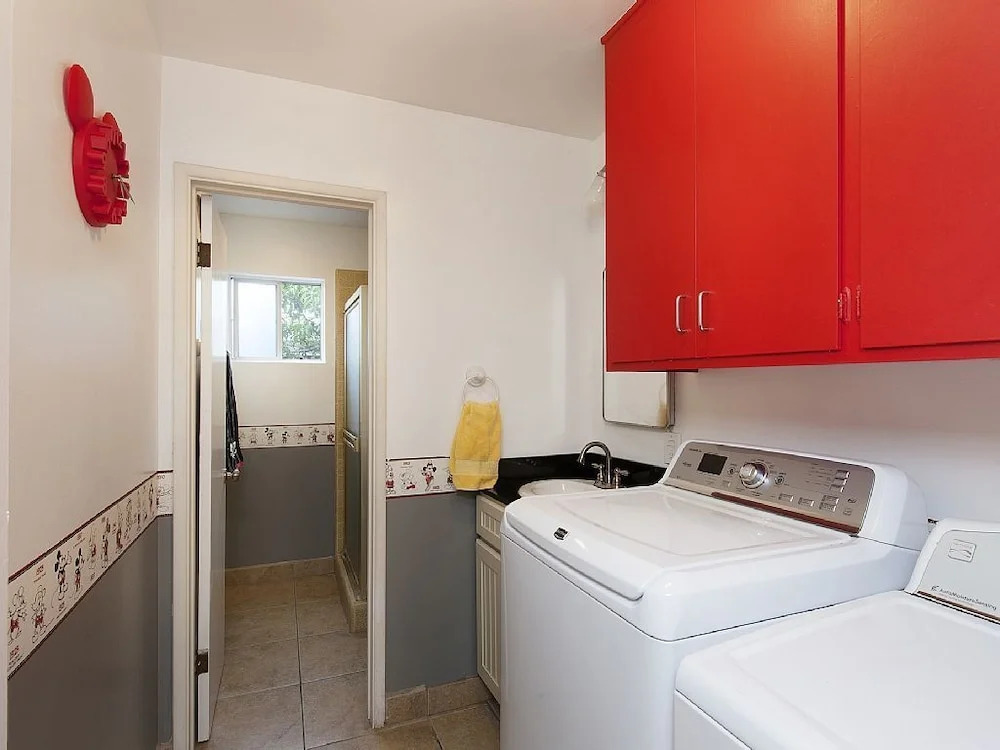 Castle1 - 6 Br Home