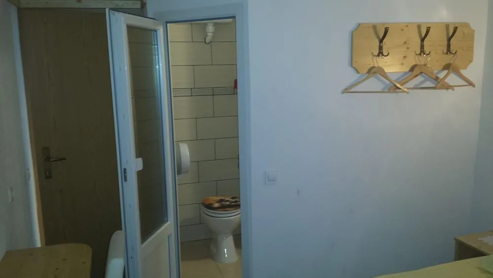 Mamas House 7min from Airport