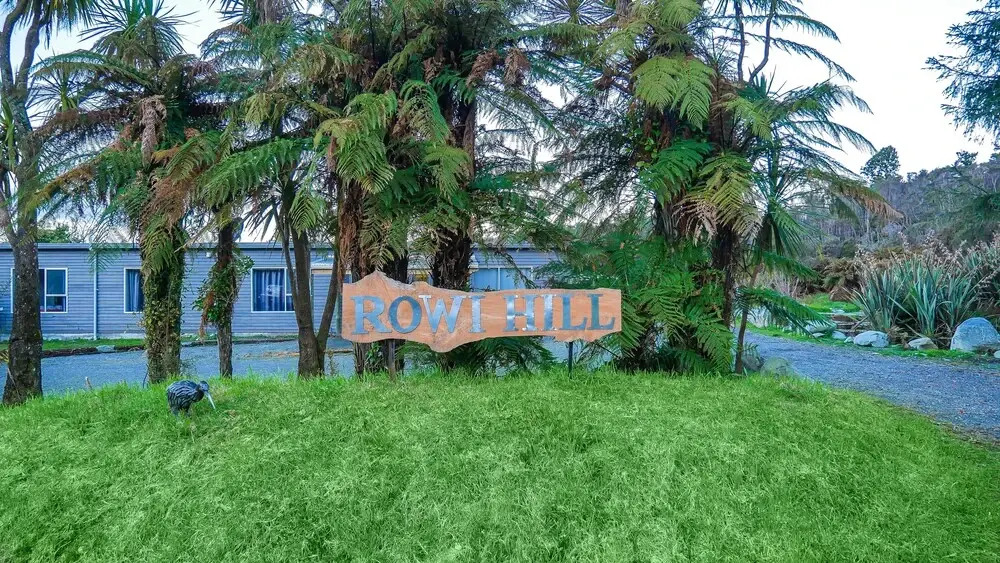 Rowi Hill